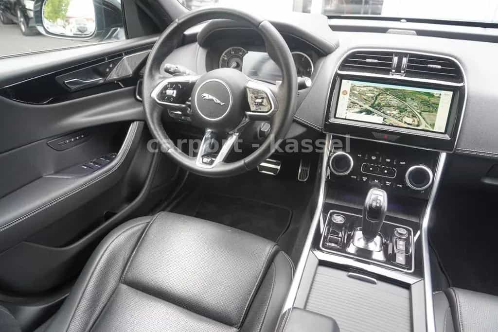 Jaguar XE R-Dynamic Black Meridian/Standhzg/LED 02/2023-photo-15