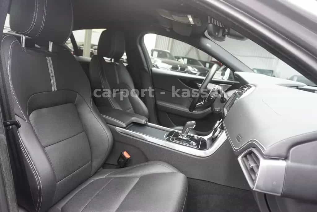 Jaguar XE R-Dynamic Black Meridian/Standhzg/LED 02/2023-photo-20
