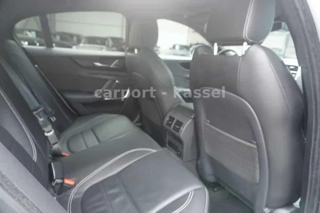 Jaguar XE R-Dynamic Black Meridian/Standhzg/LED 02/2023-photo-22