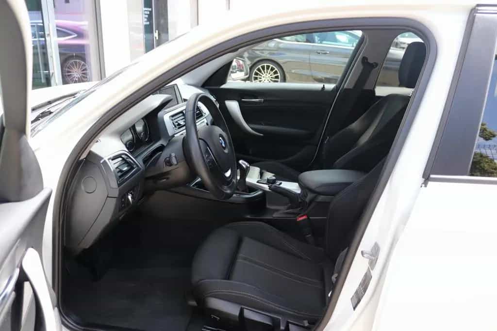 BMW 118 i Lim. 5-trg. Advantage SHZ PDC Klima LED 01/2018-photo-12