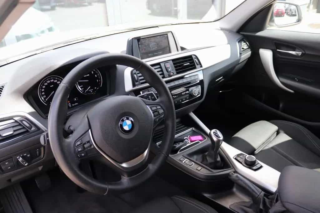 BMW 118 i Lim. 5-trg. Advantage SHZ PDC Klima LED 01/2018-photo-13