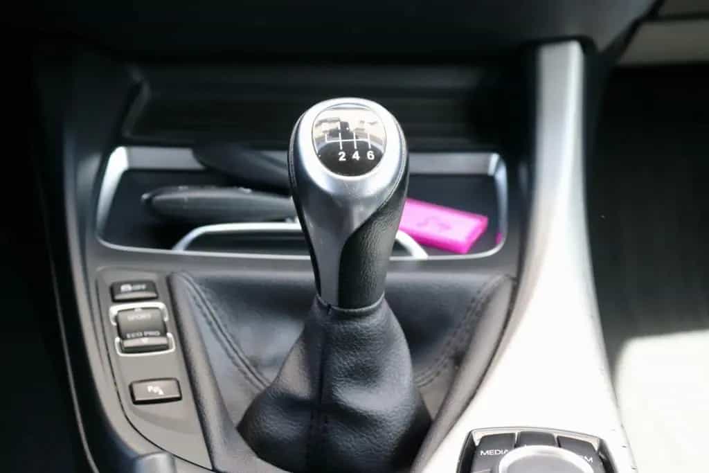 BMW 118 i Lim. 5-trg. Advantage SHZ PDC Klima LED 01/2018-photo-19