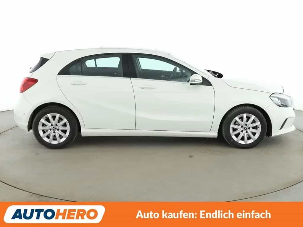 Mercedes-Benz A 180 BlueEfficiency Style*NAVI*LED*PDC 09/2017-photo-6