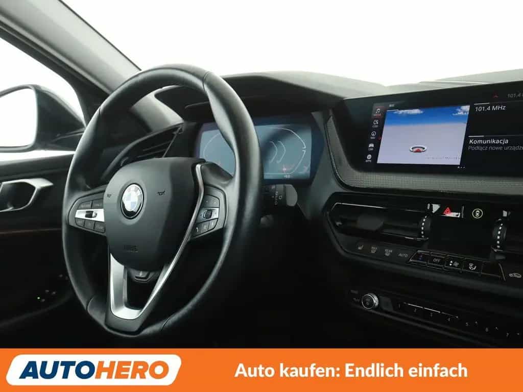 BMW 118 i Sport Line Aut.*NAVI*LED*CAM*SHZ*LHZ*TEMPO* 09/2022-photo-12