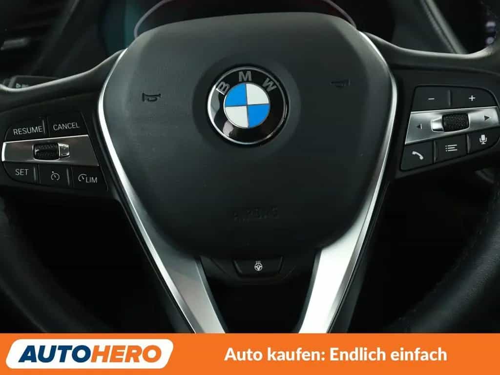 BMW 118 i Sport Line Aut.*NAVI*LED*CAM*SHZ*LHZ*TEMPO* 09/2022-photo-18