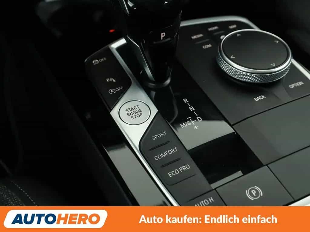 BMW 118 i Sport Line Aut.*NAVI*LED*CAM*SHZ*LHZ*TEMPO* 09/2022-photo-25