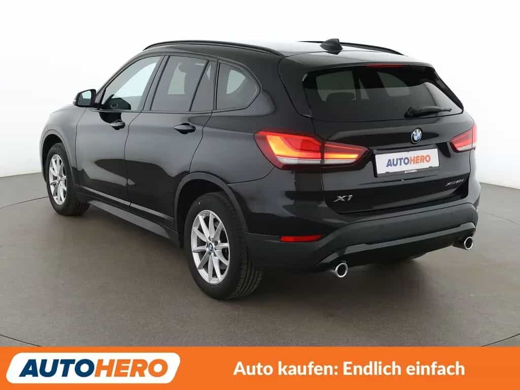 BMW X1 xDrive 20d Advantage Aut.*NAVI*LED*TEMPO*PDC* 01/2021-photo-3