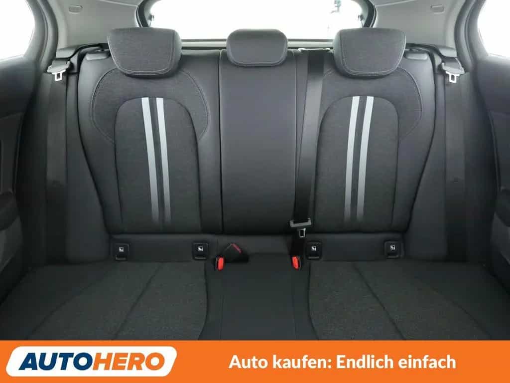 BMW 118 1er 118i Sport Line Aut.*NAVI*TEMPO*PDC*SHZ* 01/2020-photo-15