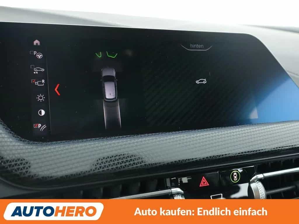 BMW 118 1er 118i Sport Line Aut.*NAVI*TEMPO*PDC*SHZ* 01/2020-photo-21