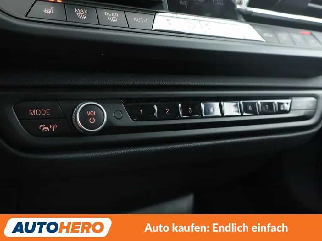 BMW 118 1er 118i Sport Line Aut.*NAVI*TEMPO*PDC*SHZ* 01/2020-photo-24