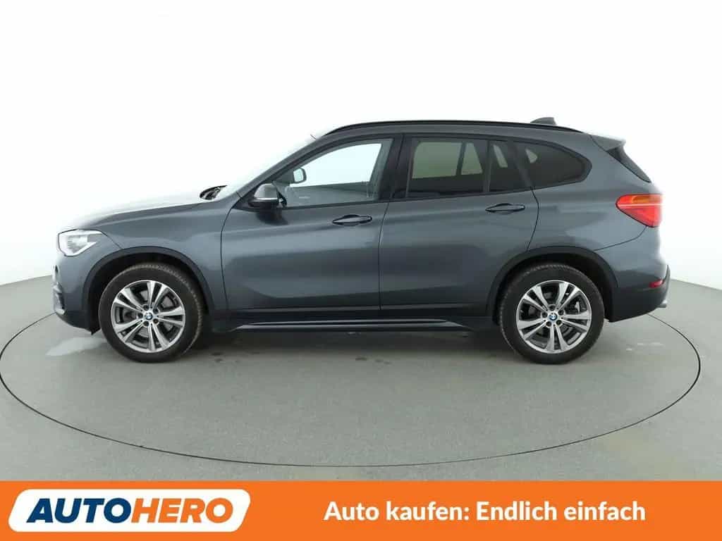 BMW X1 xDrive 20i Sport Line Aut.*NAV*TEMP*PDC*SHZ* 06/2018-photo-2