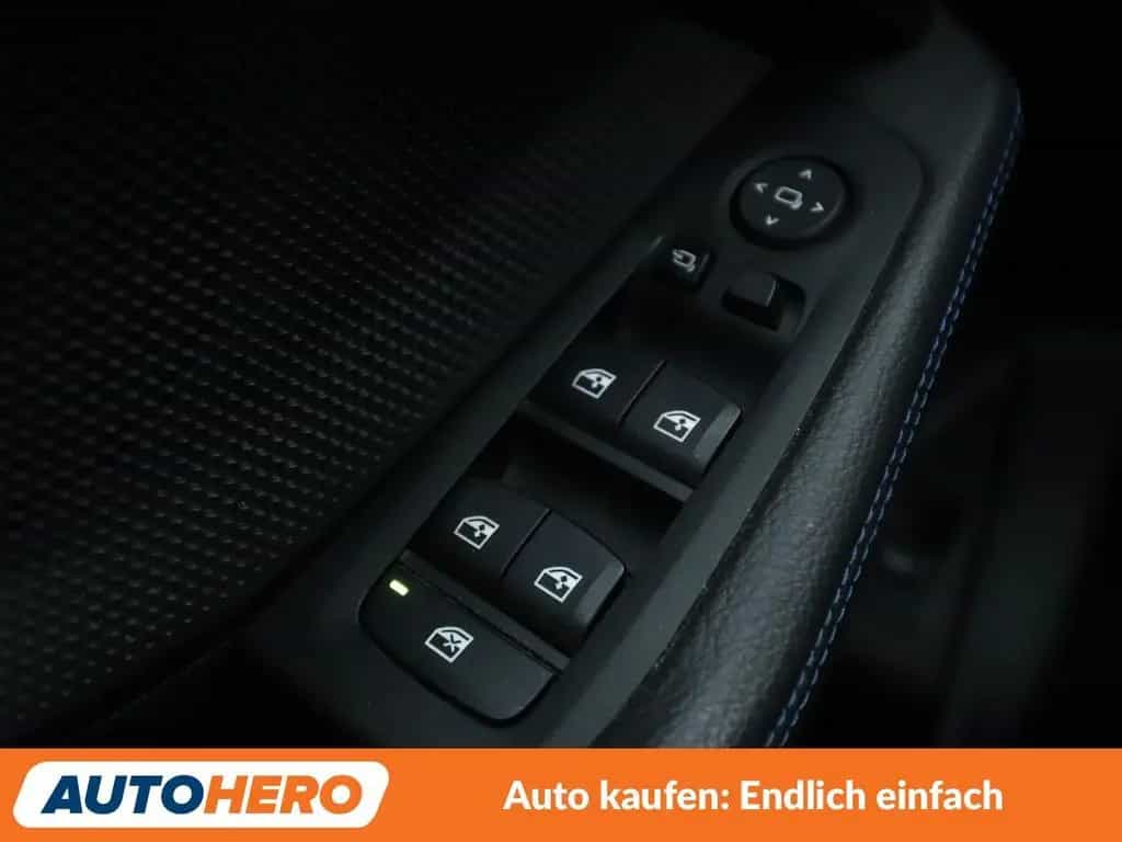 BMW 120 1er 120i M Sport Aut.*NAV*HUD*LED*ACC*CAM*PDC* 06/2021-photo-25