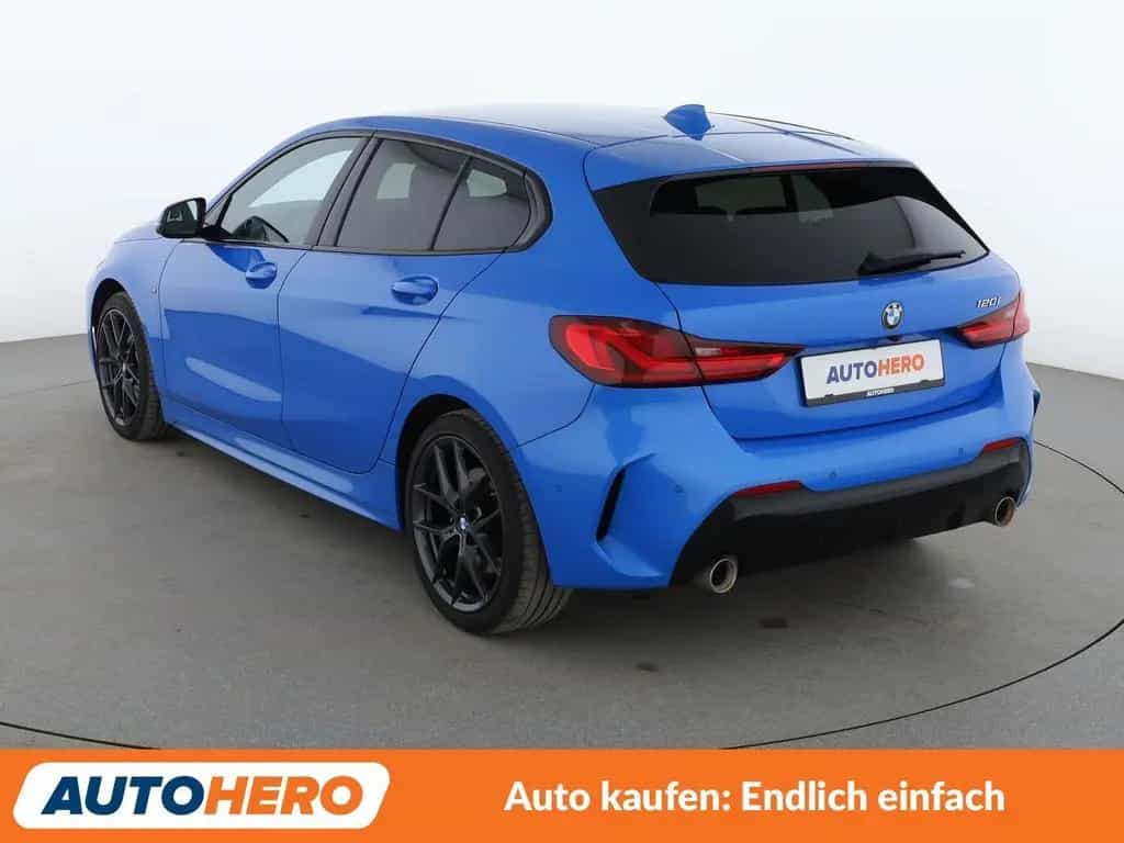 BMW 120 1er 120i M Sport Aut.*NAV*HUD*LED*ACC*CAM*PDC* 06/2021-photo-3