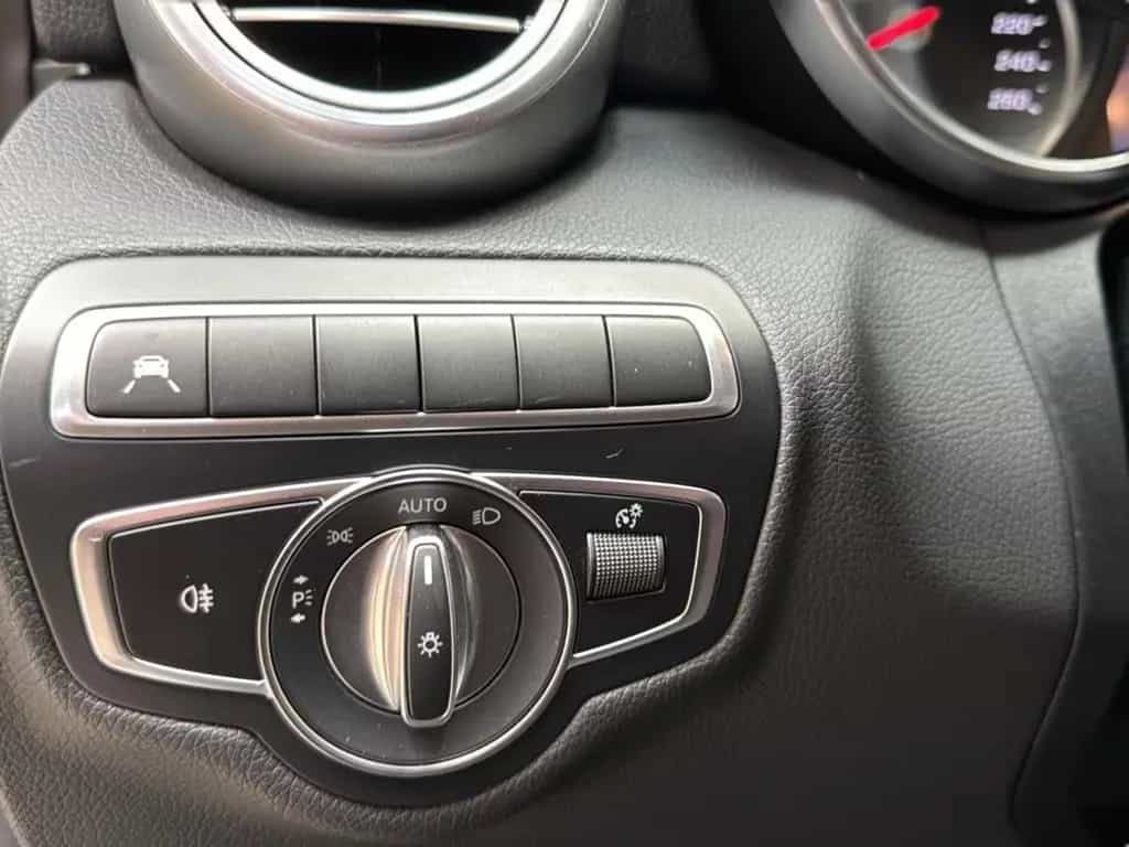 Mercedes-Benz C 300 T-Modell 08/2018-photo-20
