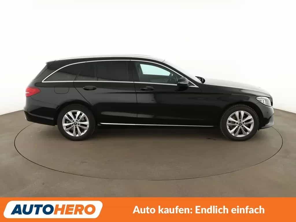 Mercedes-Benz C 400 T 4Matic Avantgarde Aut.*NAVI*LED*TEMPO* 07/2018-photo-6