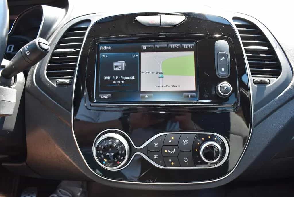 Renault Captur Crossborder 1.Hand+Kamera+SHZ 01/2018-photo-16