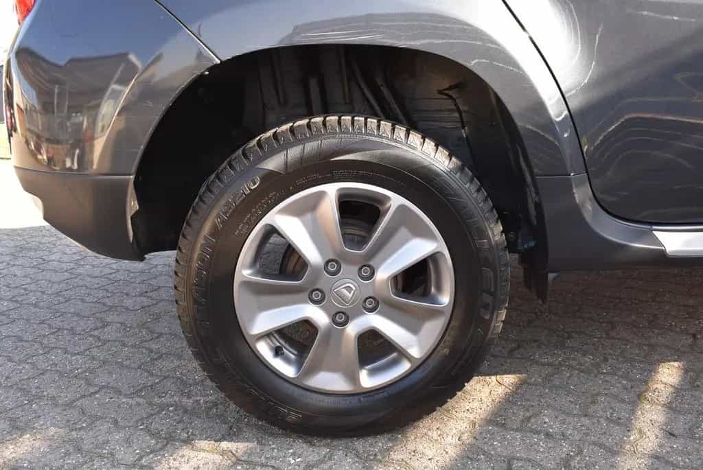 Dacia Duster 1.2 TCe 125 4x2 Prestige 08/2014-photo-19