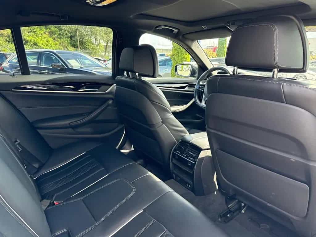BMW 520 5 Limousine 520 i Sport Line 08/2019-photo-17