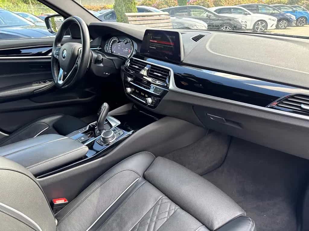 BMW 520 5 Limousine 520 i Sport Line 08/2019-photo-18