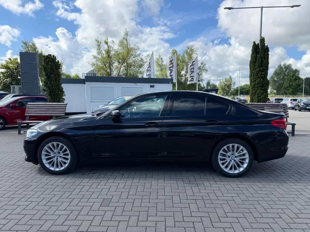 BMW 520 5 Limousine 520 i Sport Line 08/2019-photo-7