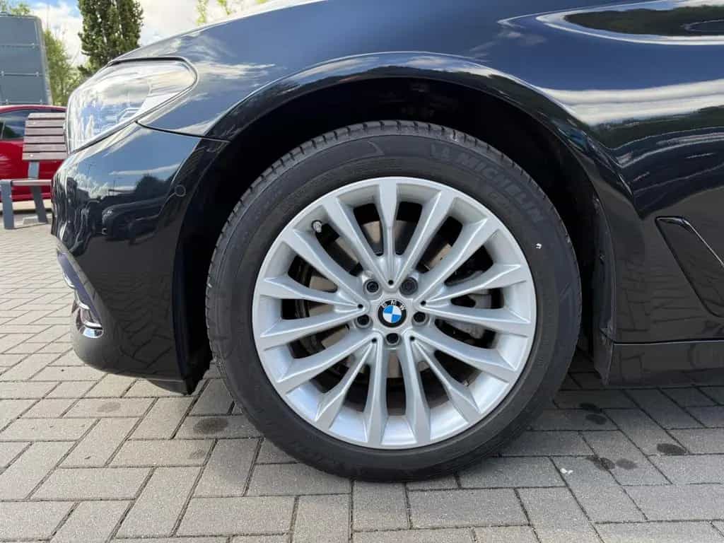 BMW 520 5 Limousine 520 i Sport Line 08/2019-photo-8