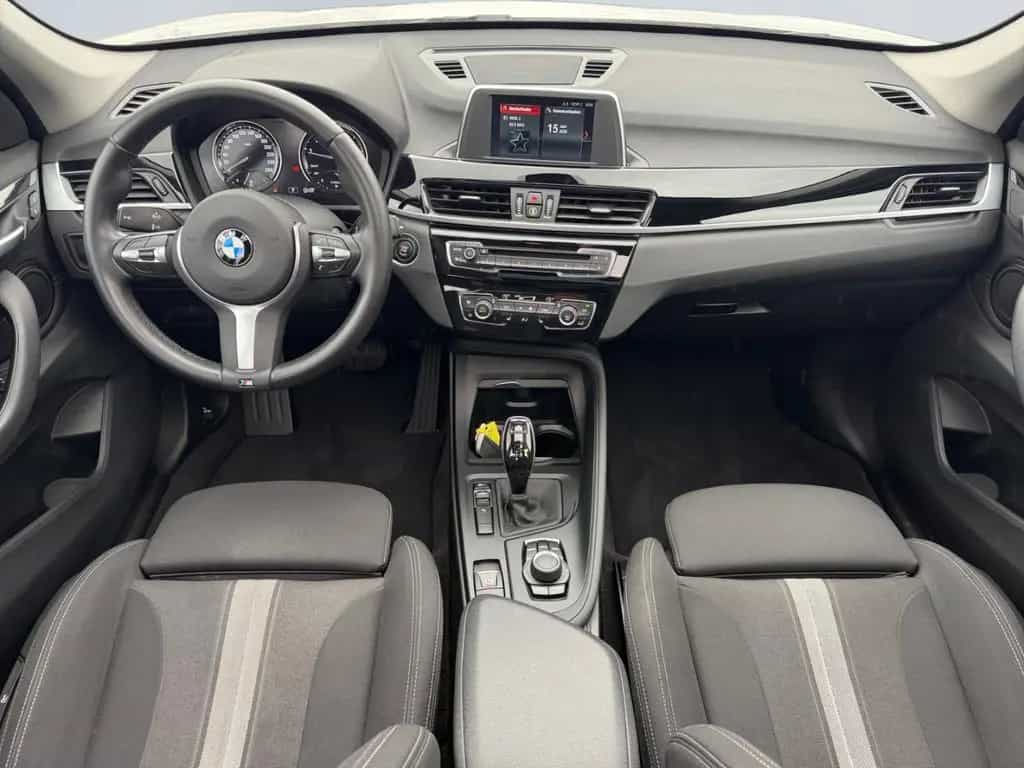 BMW X1 sDrive 20 i *Sportsitze*Pano*SHZ*HiFi*PDC*BT* 11/2019-photo-11