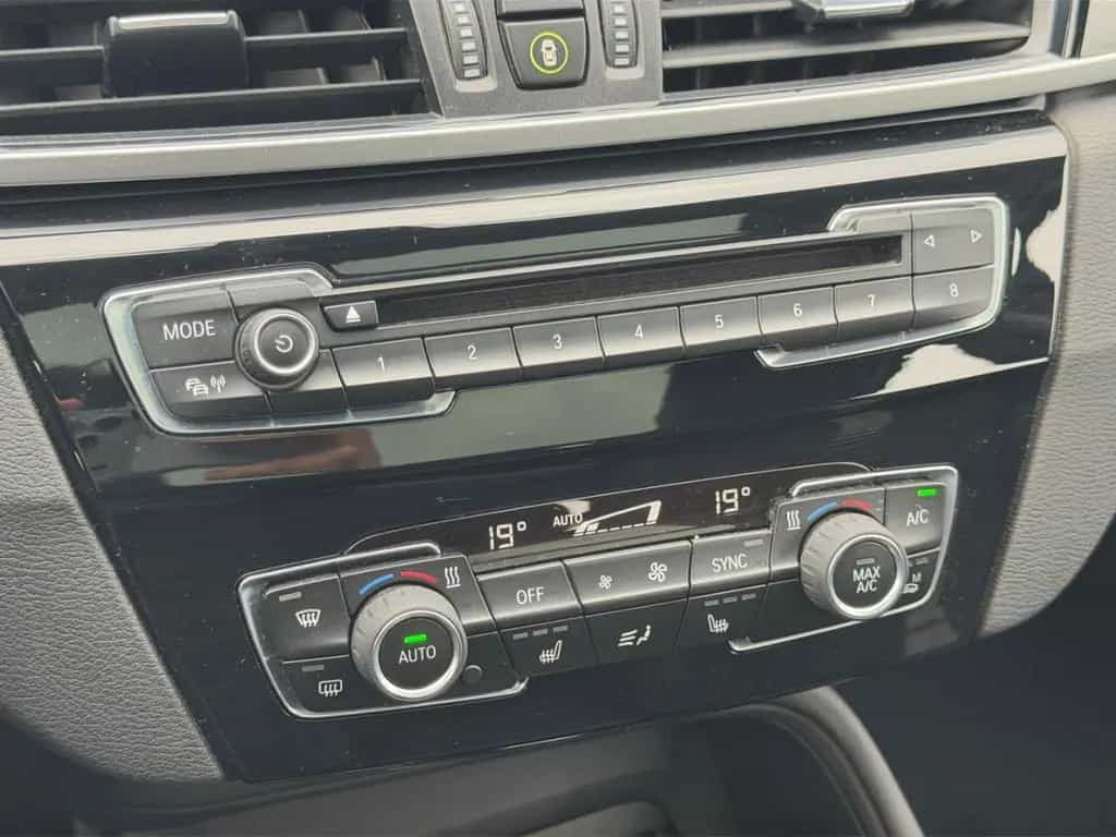 BMW X1 sDrive 20 i *Sportsitze*Pano*SHZ*HiFi*PDC*BT* 11/2019-photo-23