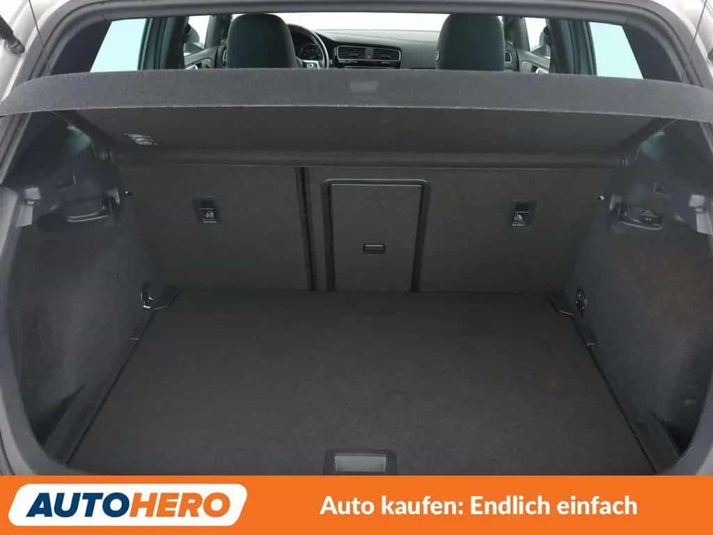 Volkswagen Golf VII 2.0 TSI GTI BlueMotion Tech*LED*PDC*SHZ 06/2017-photo-17