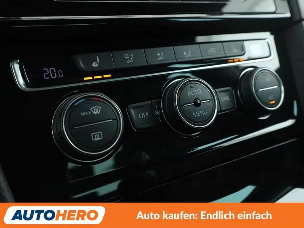 Volkswagen Golf VII 2.0 TSI GTI BlueMotion Tech*LED*PDC*SHZ 06/2017-photo-23