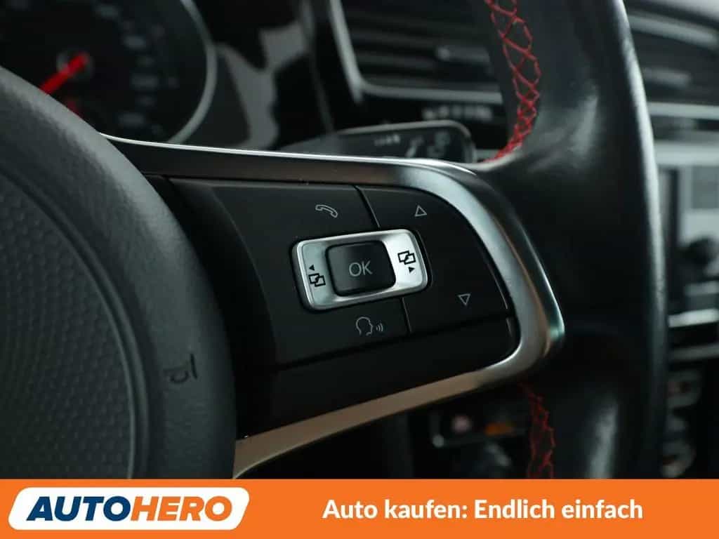 Volkswagen Golf VII 2.0 TSI GTI BlueMotion Tech*LED*PDC*SHZ 06/2017-photo-26