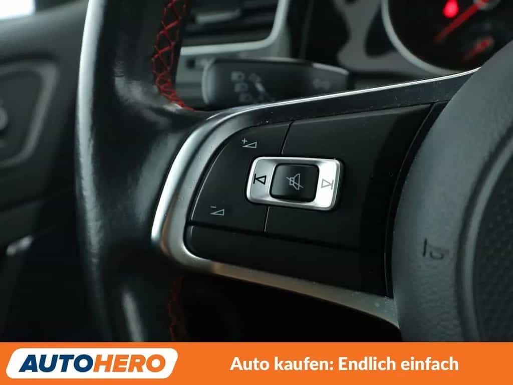 Volkswagen Golf VII 2.0 TSI GTI BlueMotion Tech*LED*PDC*SHZ 06/2017-photo-27