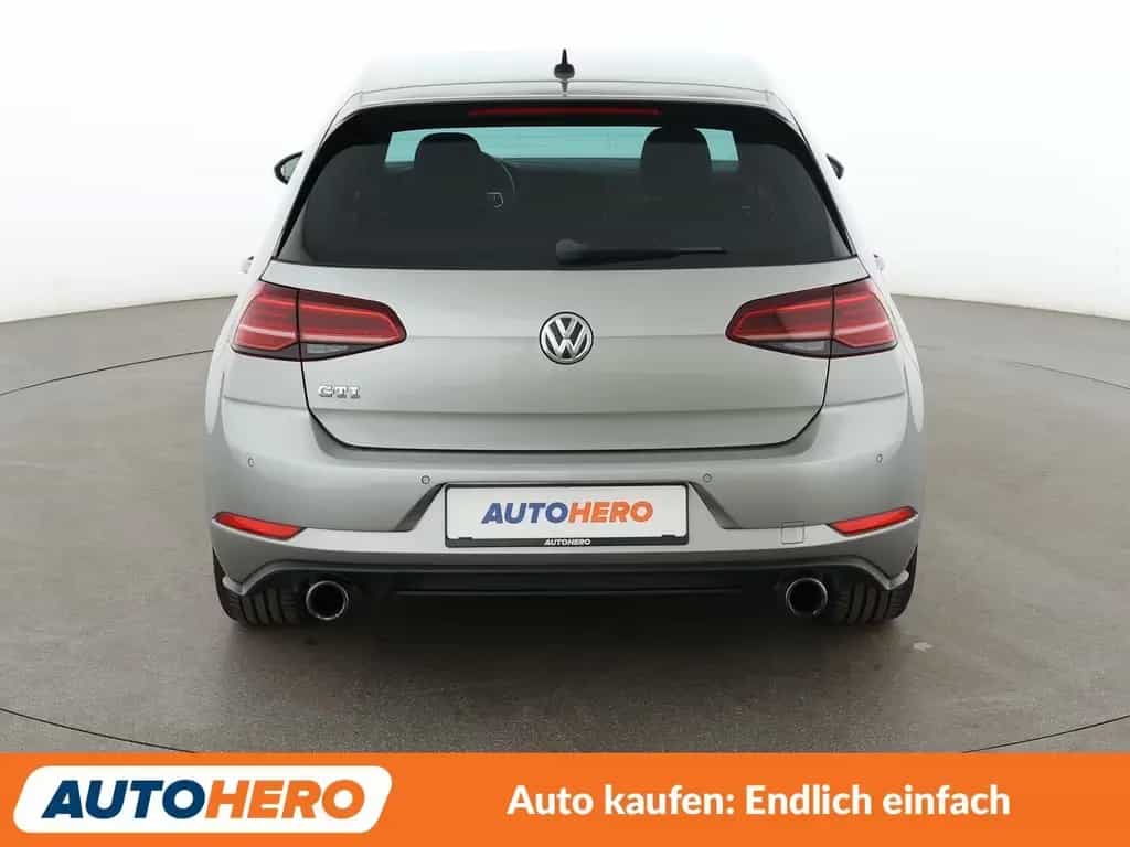 Volkswagen Golf VII 2.0 TSI GTI BlueMotion Tech*LED*PDC*SHZ 06/2017-photo-4