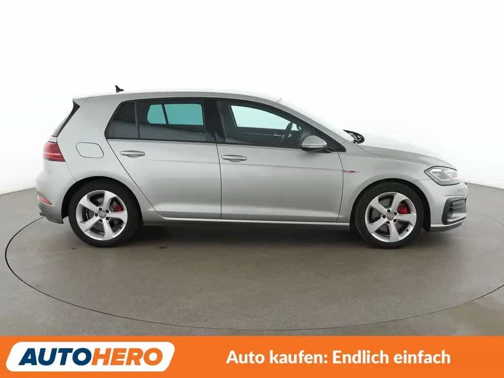 Volkswagen Golf VII 2.0 TSI GTI BlueMotion Tech*LED*PDC*SHZ 06/2017-photo-6