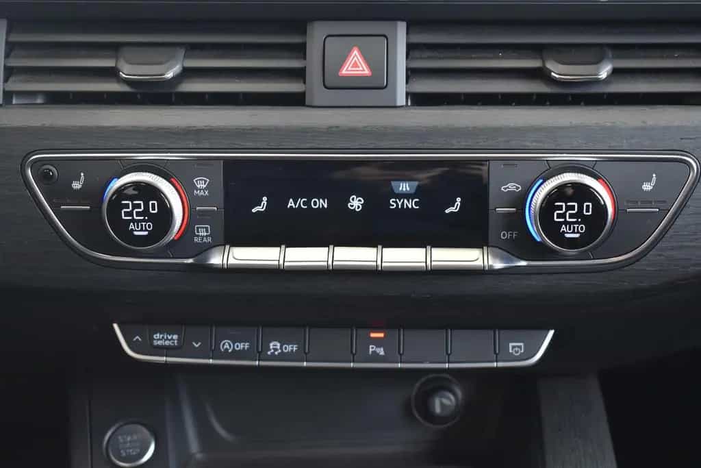 Audi A4 Avant 3.0TDI Quattro Tiptr. LED~Navi~Standhz. 05/2016-photo-23