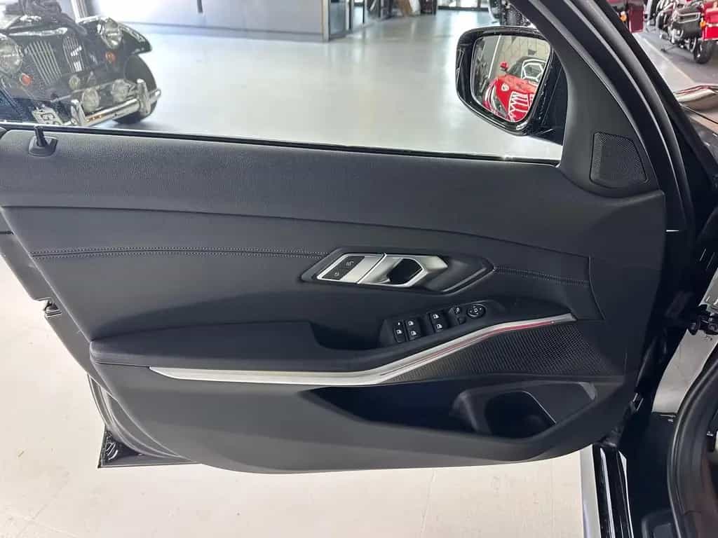 BMW 320 d xDrive M Sport SHADOW/HiFi/STANDHEIZ/AHK 04/2022-photo-9