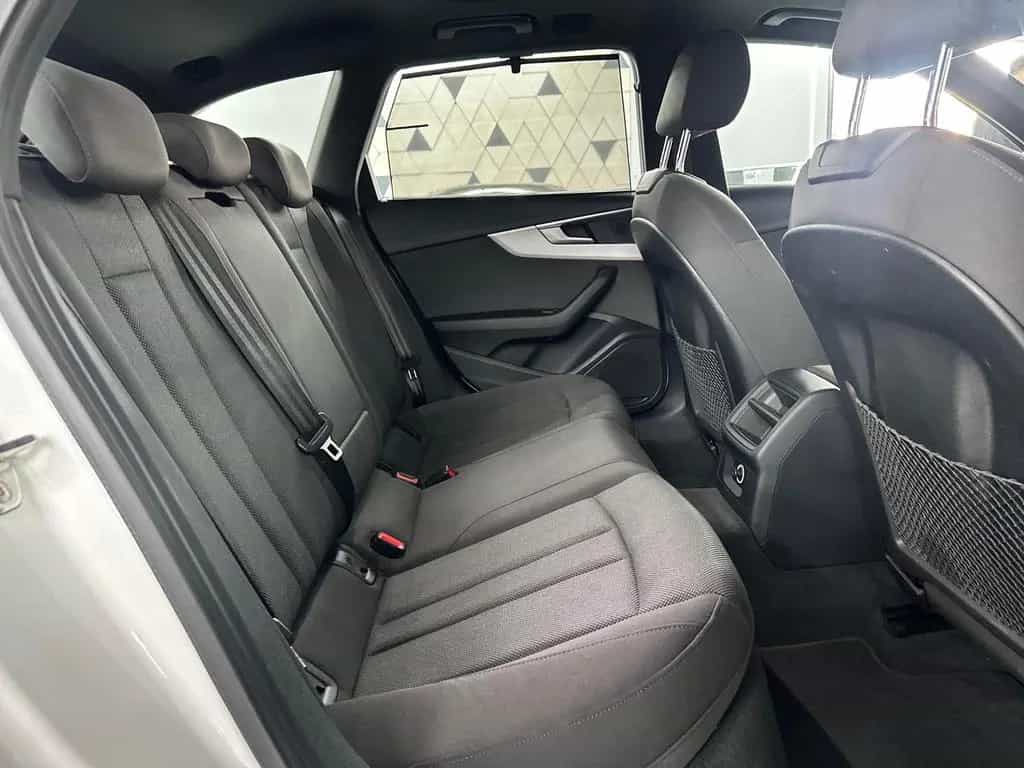Audi A4 40 TDI PANO/LED/AHK/SHZ/NAVI/PDC 02/2020-photo-24