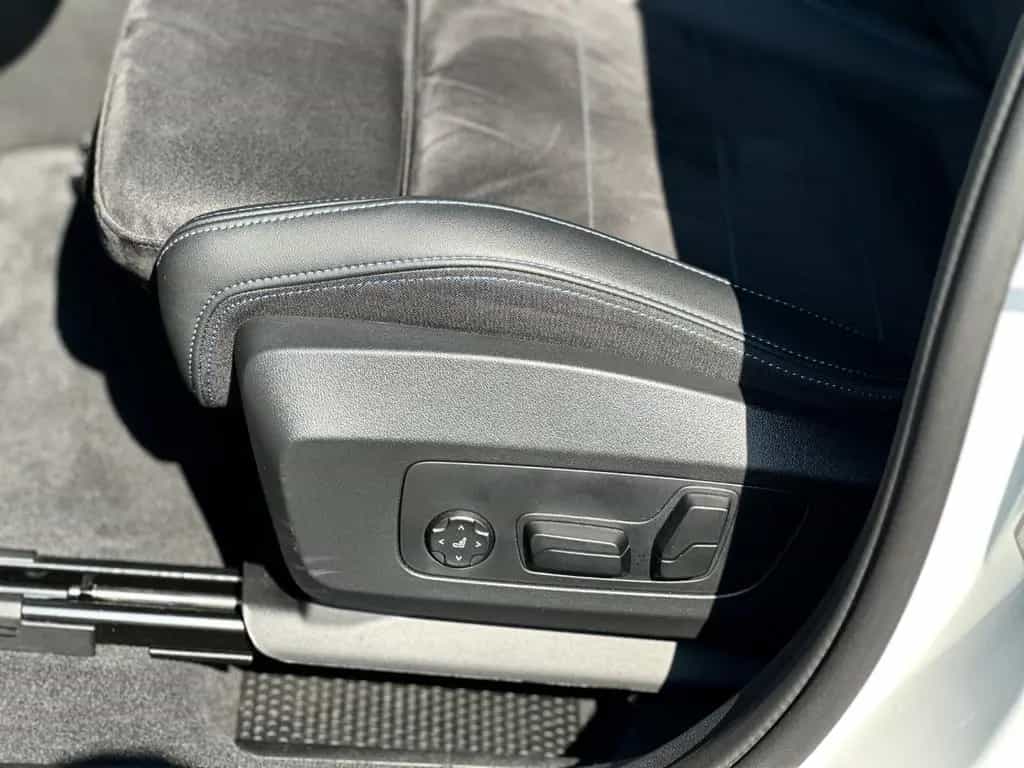 BMW X1 sDrive20i M Sport Pro Head-Up HK HiFi DAB 06/2025-photo-10