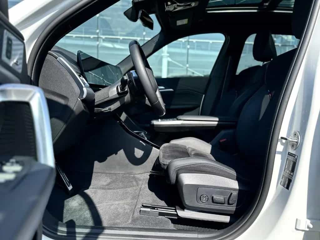 BMW X1 sDrive20i M Sport Pro Head-Up HK HiFi DAB 06/2025-photo-11