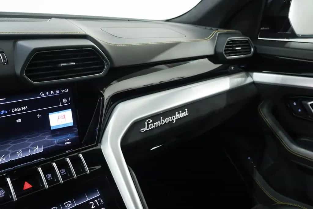 Lamborghini Urus 4.0 V8 03/2020-photo-12