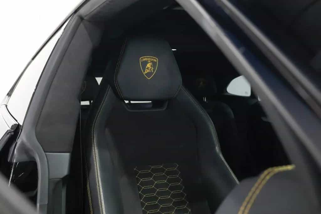 Lamborghini Urus 4.0 V8 03/2020-photo-13