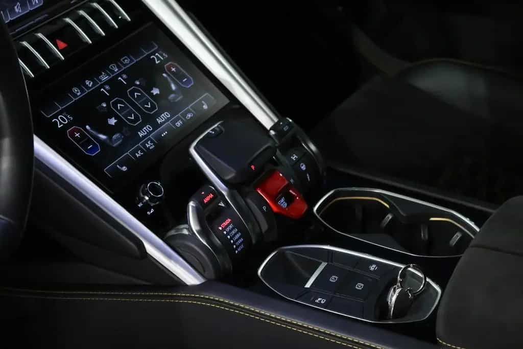 Lamborghini Urus 4.0 V8 03/2020-photo-14
