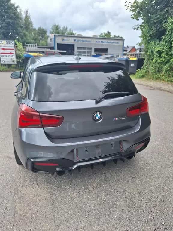 BMW M140i 1 Limousine 5-trg. M140 i Special Edition 12/2017-photo-2