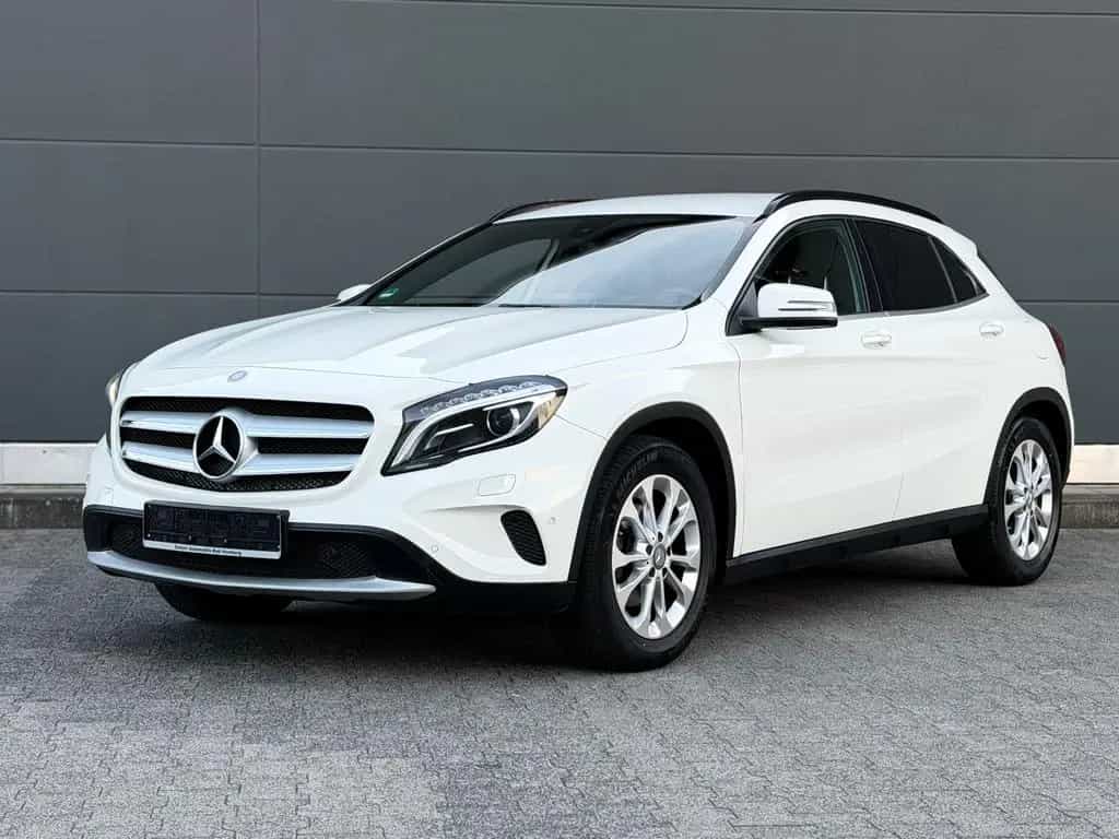 Mercedes-Benz GLA 180 Style *Bi-Xenon* Rkam Navi 2.Hand TopZus 12/2015-photo-23