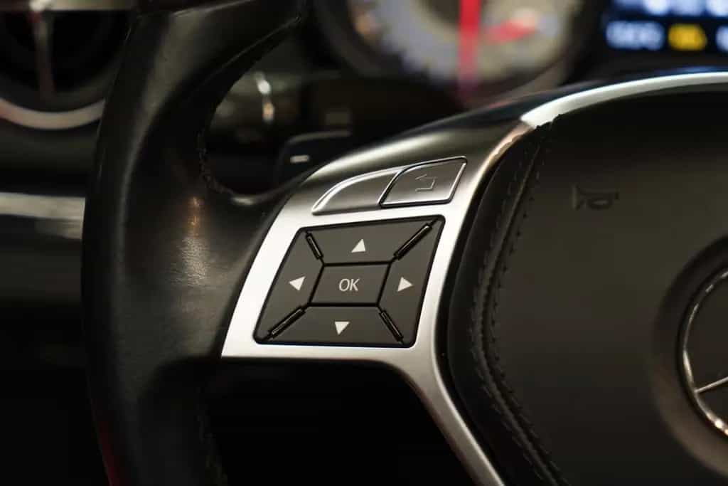 Mercedes-Benz SL 500 AMG *Keyless.Go*Acc*Pano*Memory*H/K*ABC 04/2013-photo-28
