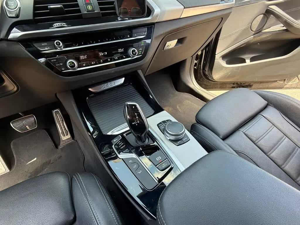 BMW X3 xDrive20i AT - 08/2020-photo-10