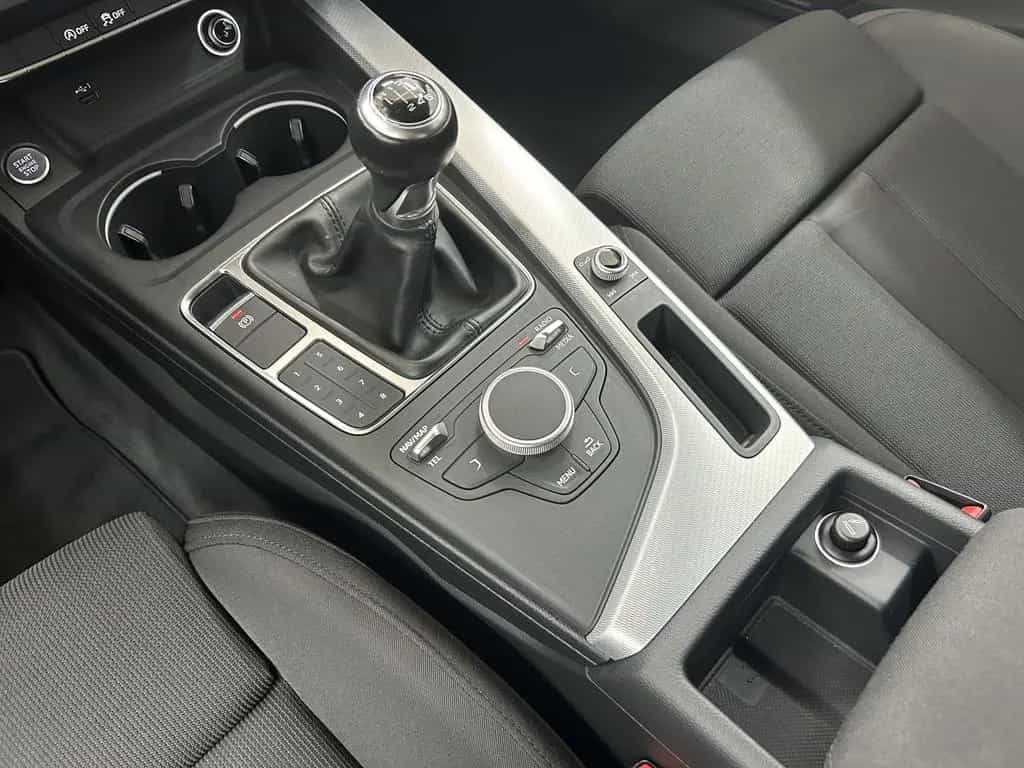 Audi A4 S line+LED+Ambiente+Navi+Carplay+Temp+SHZ+PDC 12/2018-photo-17