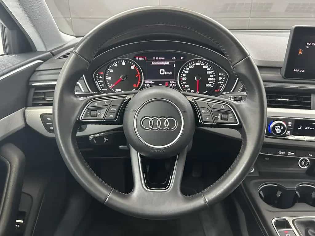 Audi A4 S line+LED+Ambiente+Navi+Carplay+Temp+SHZ+PDC 12/2018-photo-23