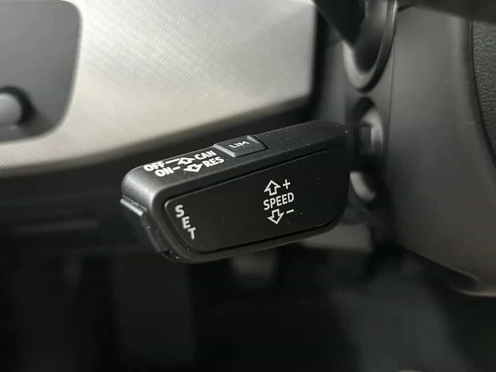 Audi A4 S line+LED+Ambiente+Navi+Carplay+Temp+SHZ+PDC 12/2018-photo-26