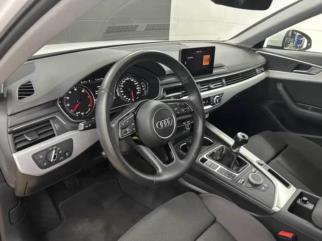Audi A4 S line+LED+Ambiente+Navi+Carplay+Temp+SHZ+PDC 12/2018-photo-7