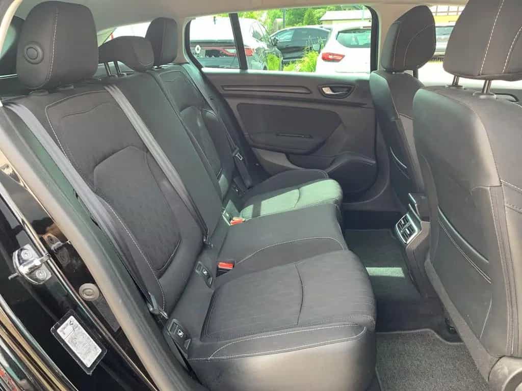Renault Megane GRANDTOUR LIMITED DELUXE TCE 140 GPF RFK 07/2019-photo-25